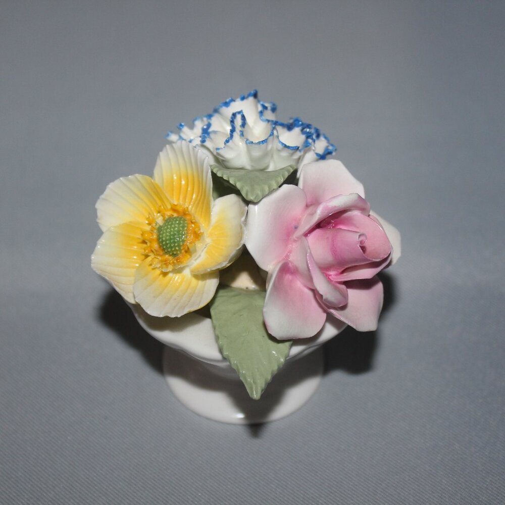 Radnor Floral Bouquet | Staffordshire England | Bone China Potted Floral